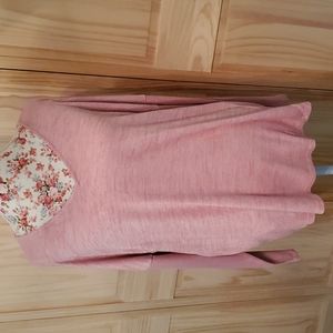 41 Hawthorn v neck top